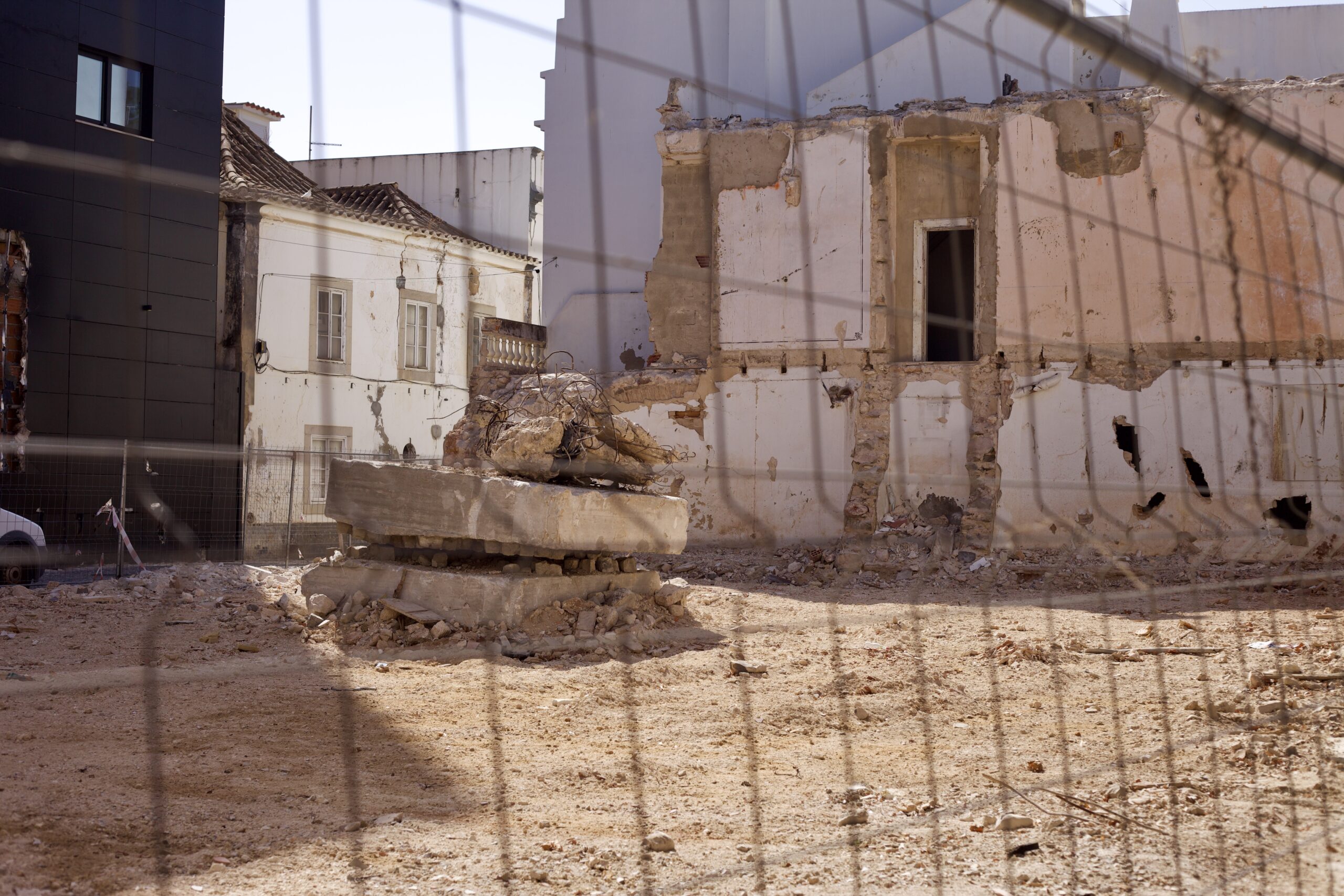 Ruiner til salgs: Drøm eller juridisk mareritt i Portugal?